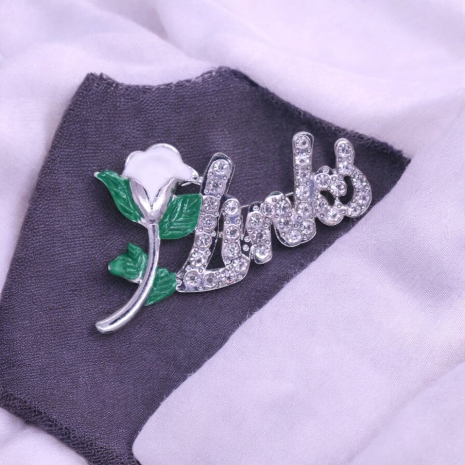 Links Green & White Rose Lapel Pin