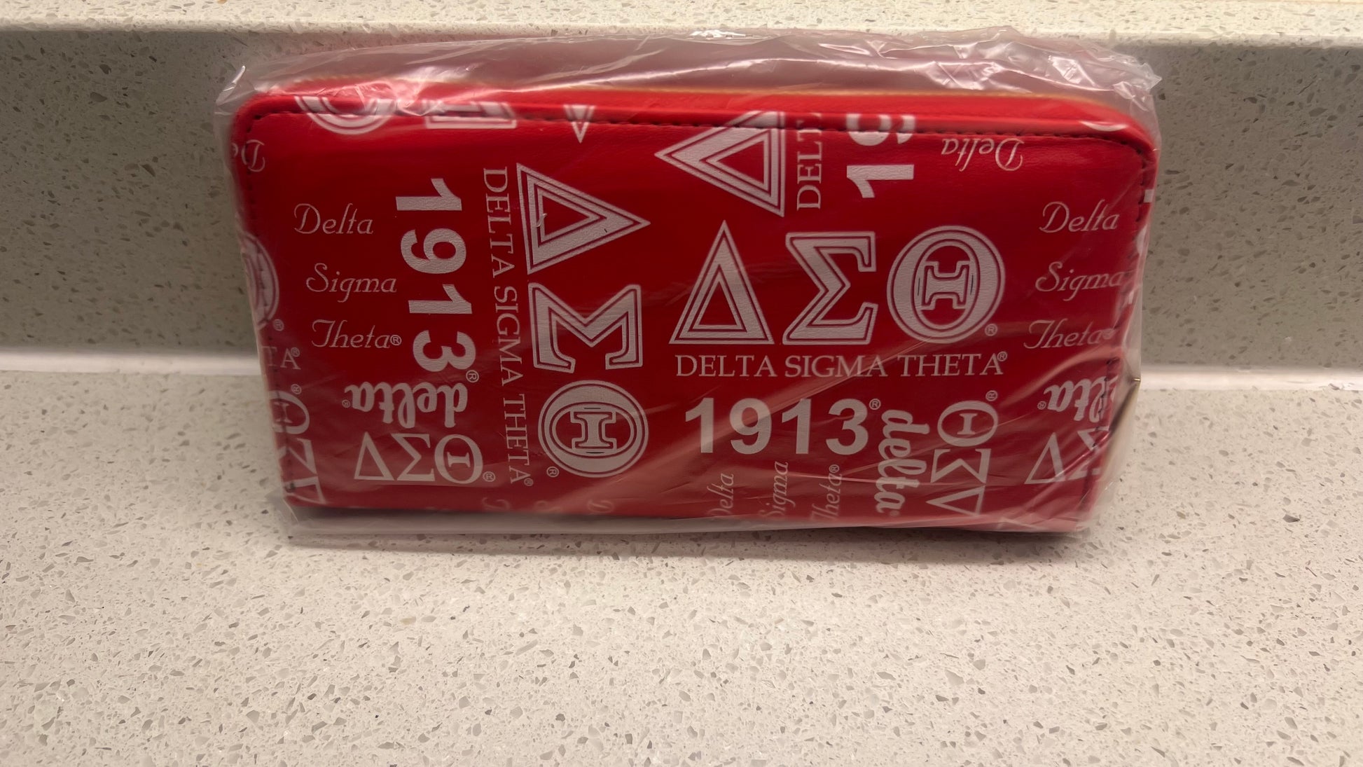 DST Red Clutch