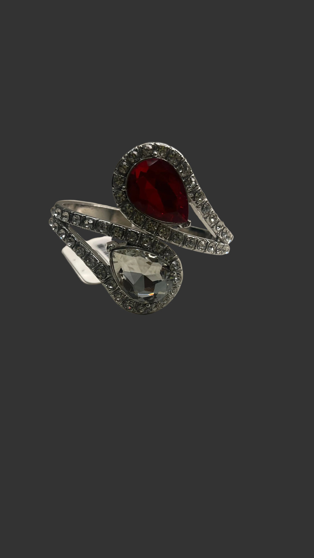 DST Big Wht/Red bngl