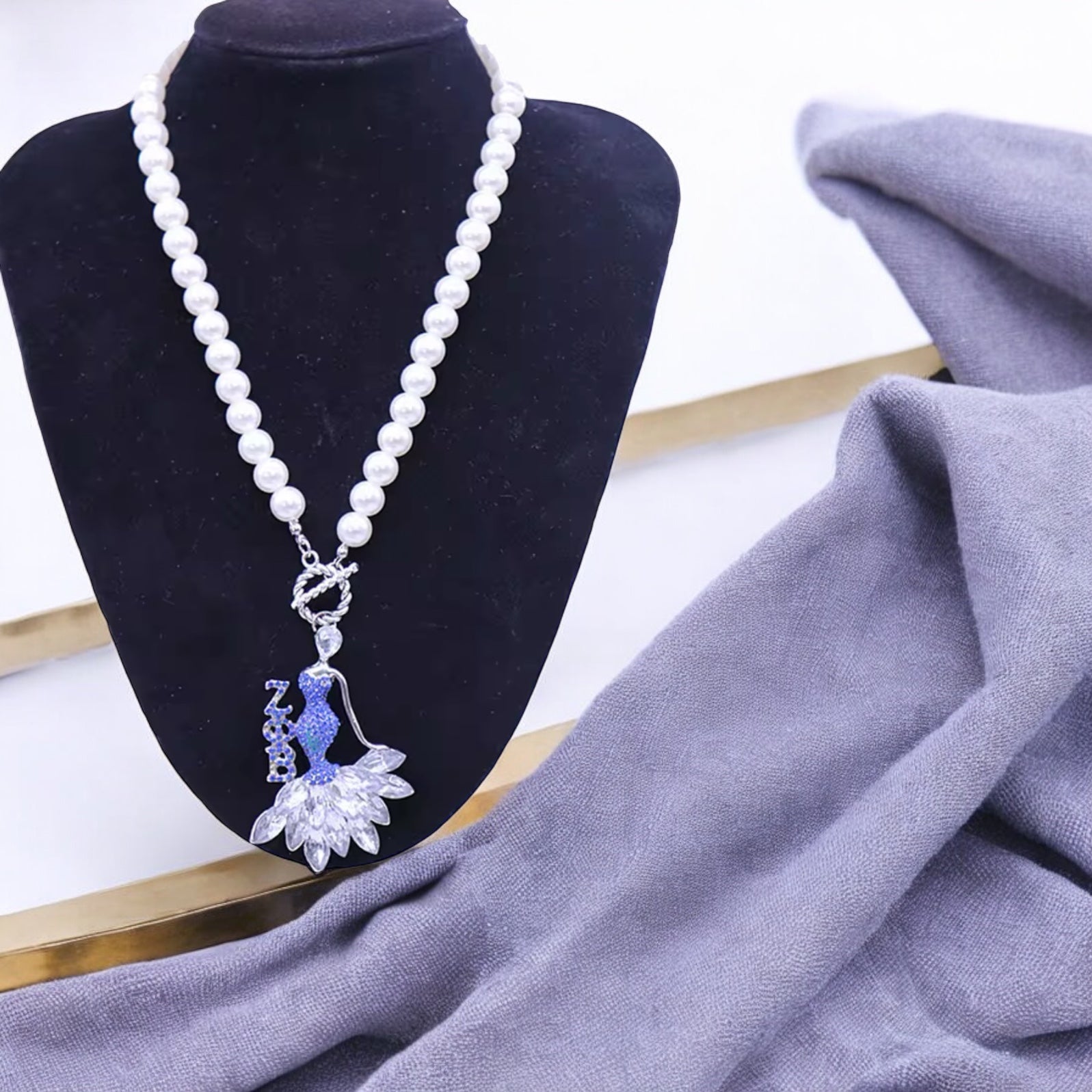 Zeta Choker Necklace with Charm
