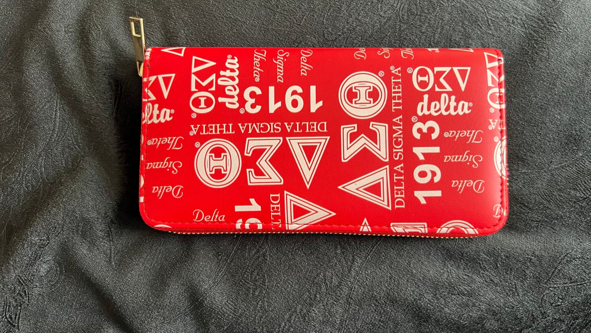 DST Red Clutch