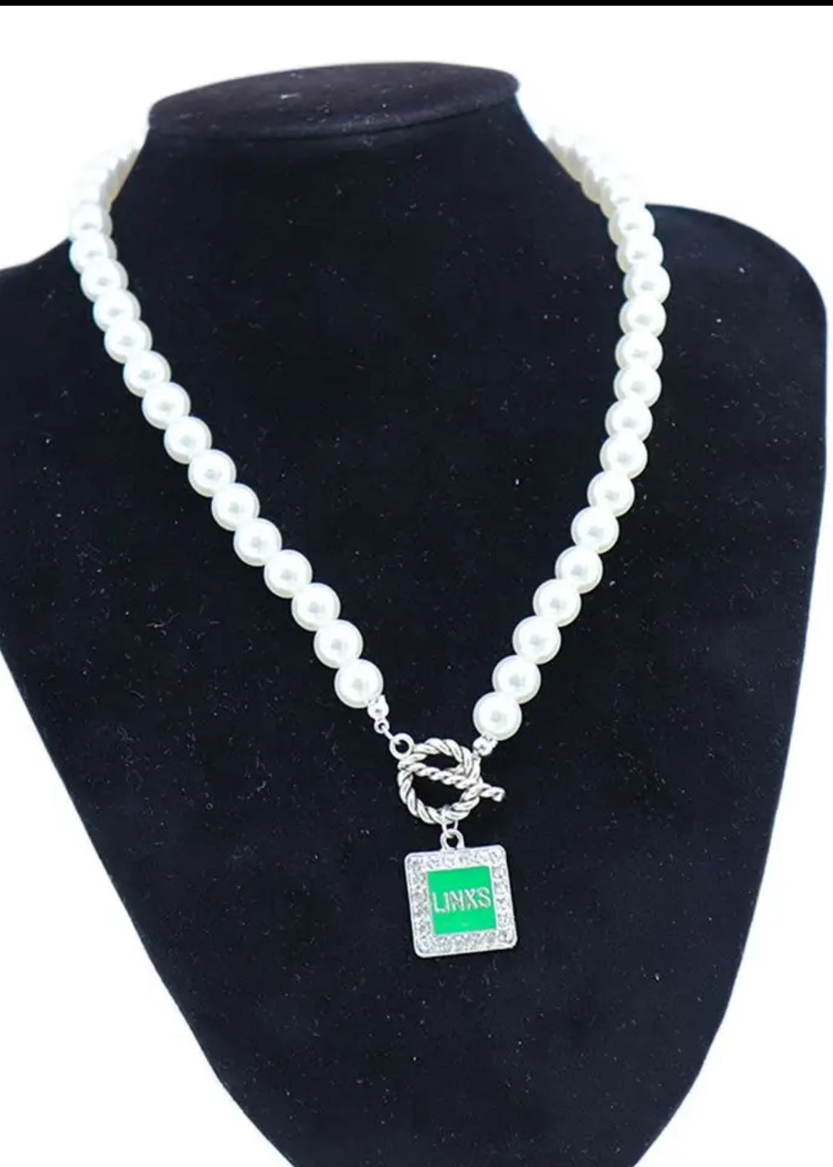 Links Pearl Choker